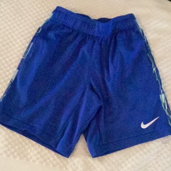 Two pair shorts 🐒 - Picture 2 of 7